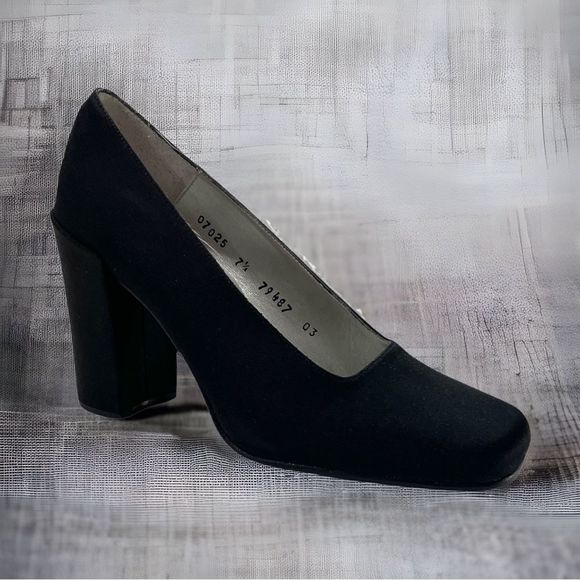 KENNETH COLE Black Silk Square Toe 4” Drum Heels Pumps Leather Insoles Sz 7 1/2 - Picture 6 of 6